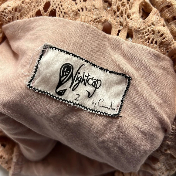 Nightcap NWT Peachy Nude Lace Bodysuit size 2/M - Picture 10 of 13